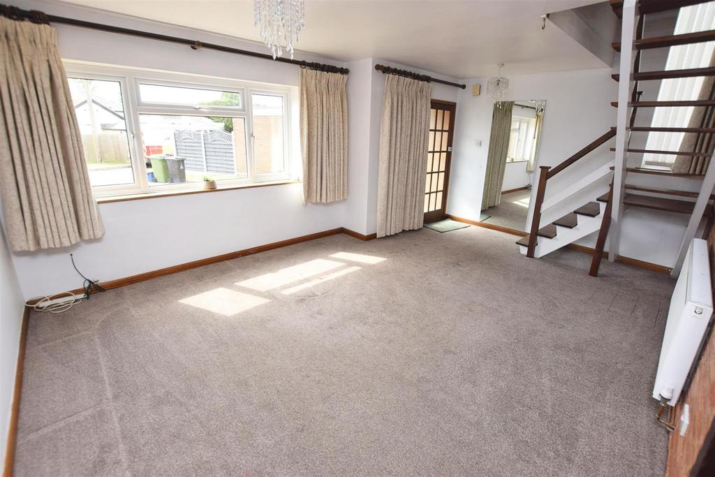 Highlands Drive, Maldon 3 bed house £400,000