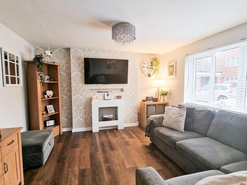 Sea View Drive, Workington, CA14 5DF 3 bed detached house £200,000