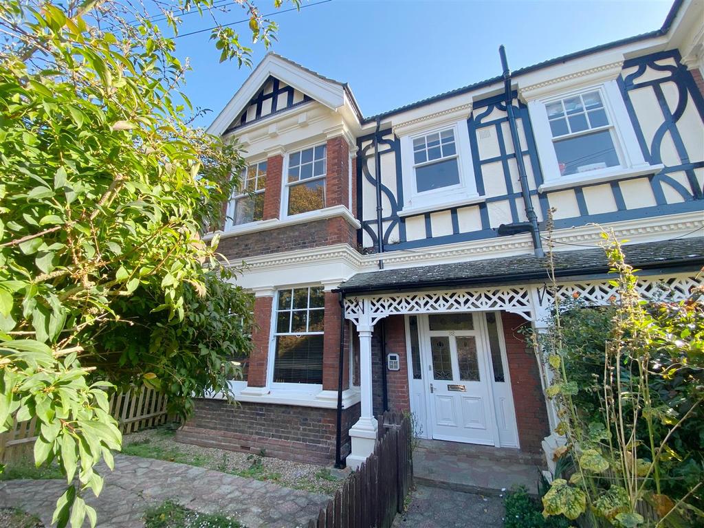 Shakespeare Road, Worthing 1 bed flat £900 pcm (£208 pw)