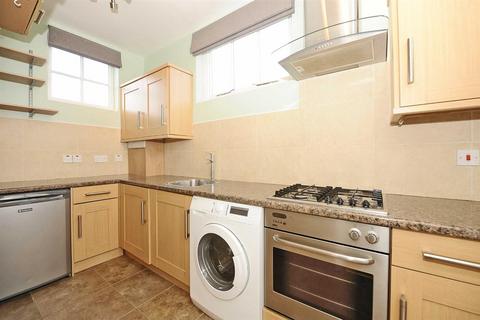 2 bedroom flat to rent, Court Mews, Wellingborough