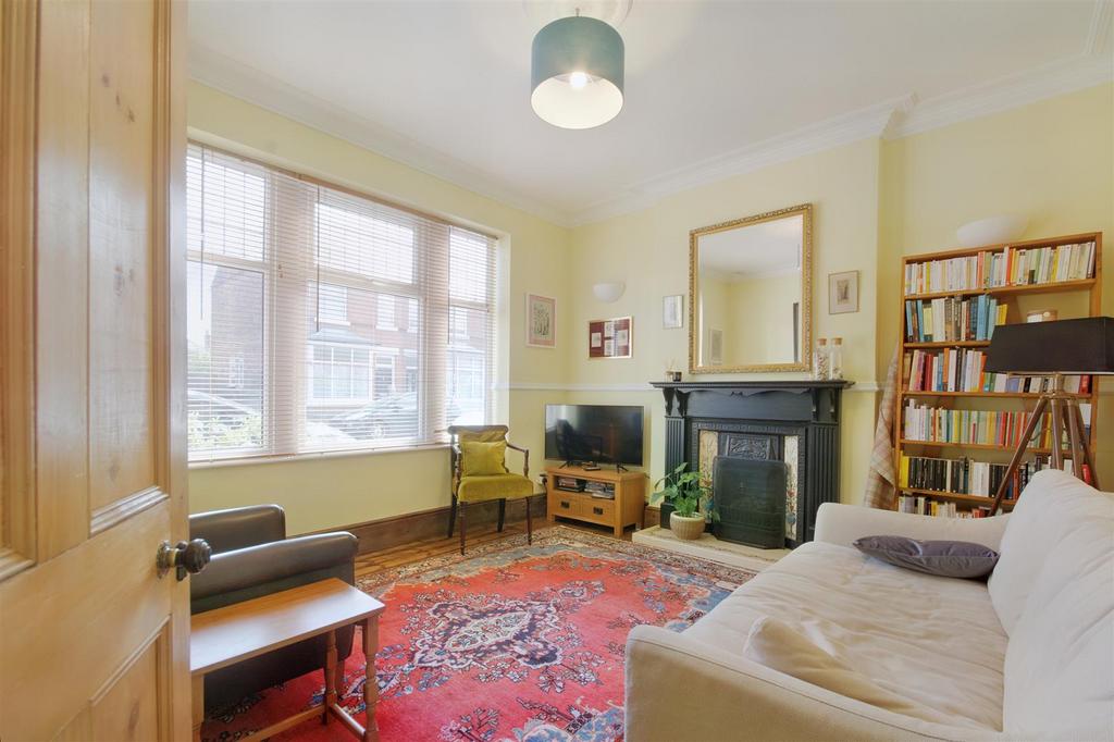 Lounge/Sitting Room