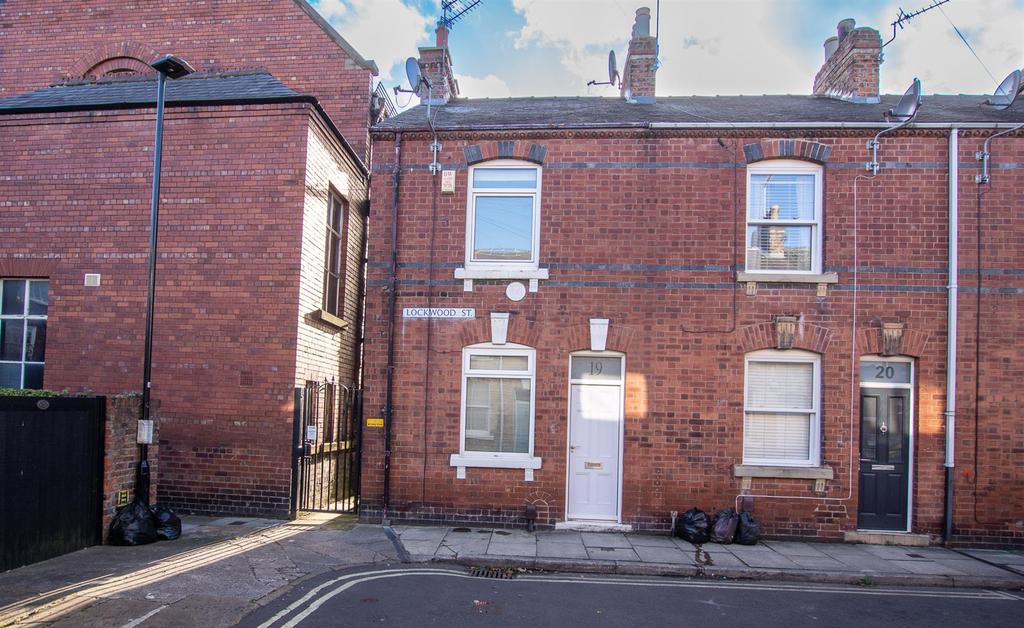 Lockwood Street, York, YO31 7SY 2 bed terraced house £995 pcm (£230 pw)