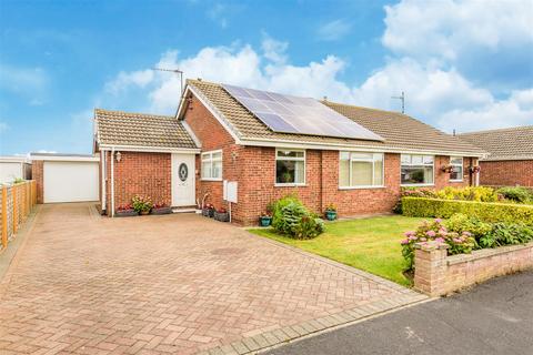 3 bedroom semi-detached bungalow for sale - Cherry Tree Drive, Filey, North Yorkshire