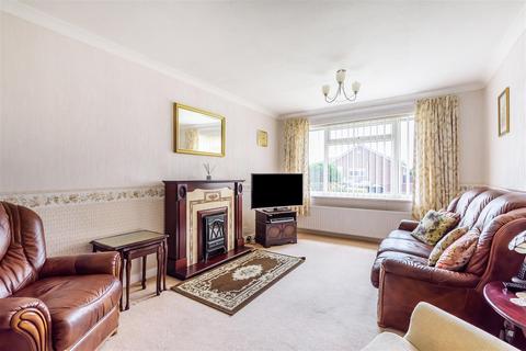 8 Cherry Tree Drive, Filey, YO14 9UZ