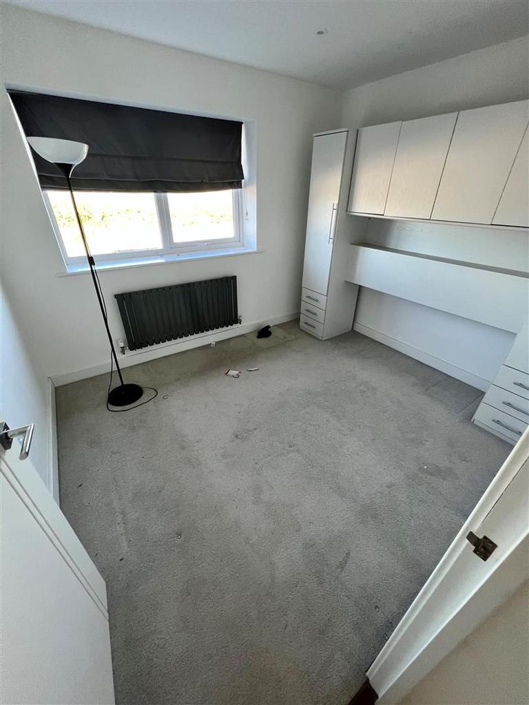 3 Harbour - Bed 2.jpg