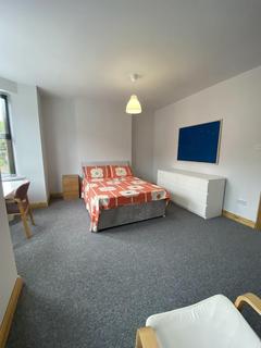 *£135pppw excluding bills* Kimbolton Avenue, Lenton