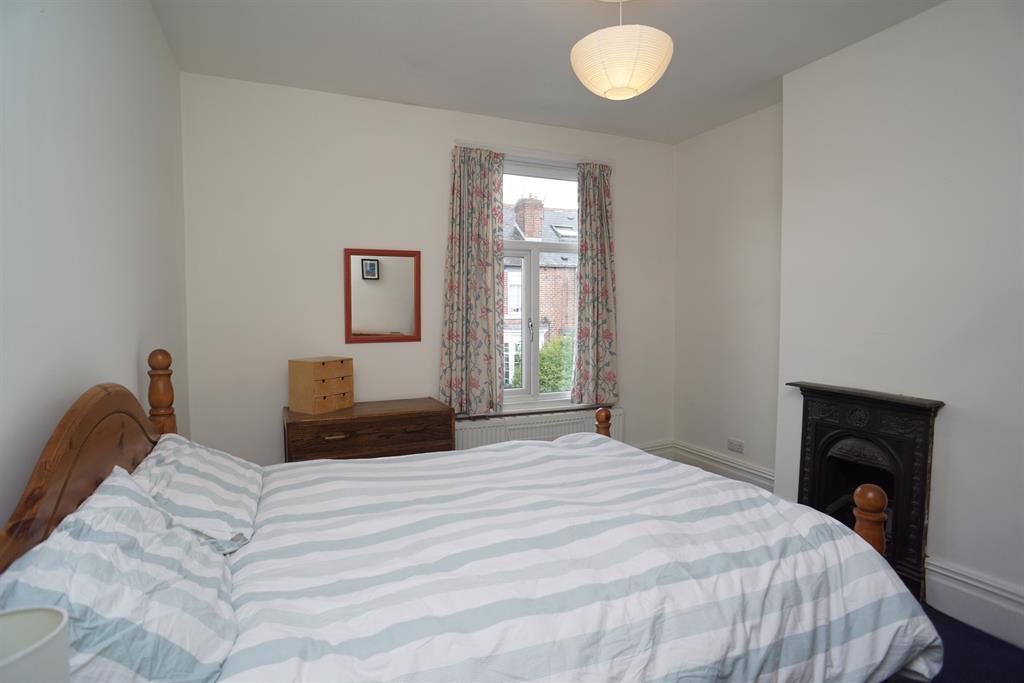 BEDROOM ONE.jpg