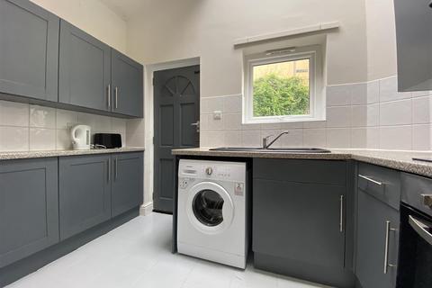 40 Beehive Road, Sheffield, S10 1EP