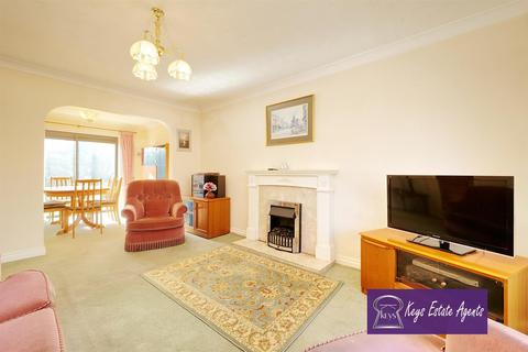 3 Browning Close, Cheadle, Stoke-on-trent, ST10 1XD