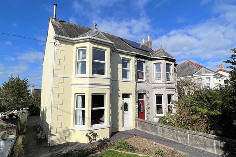 4 bedroom semi-detached house for sale - Kings Avenue, St. Austell