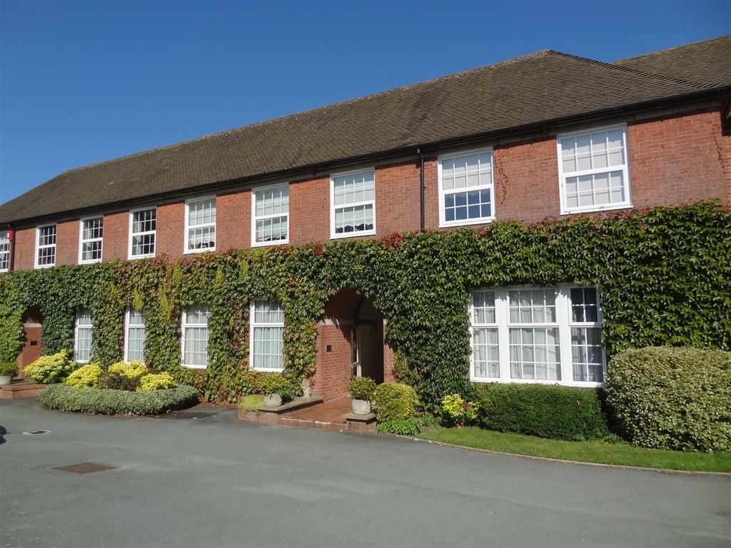 Halfway House, Shrewsbury 2 bed flat £675 pcm (£156 pw)
