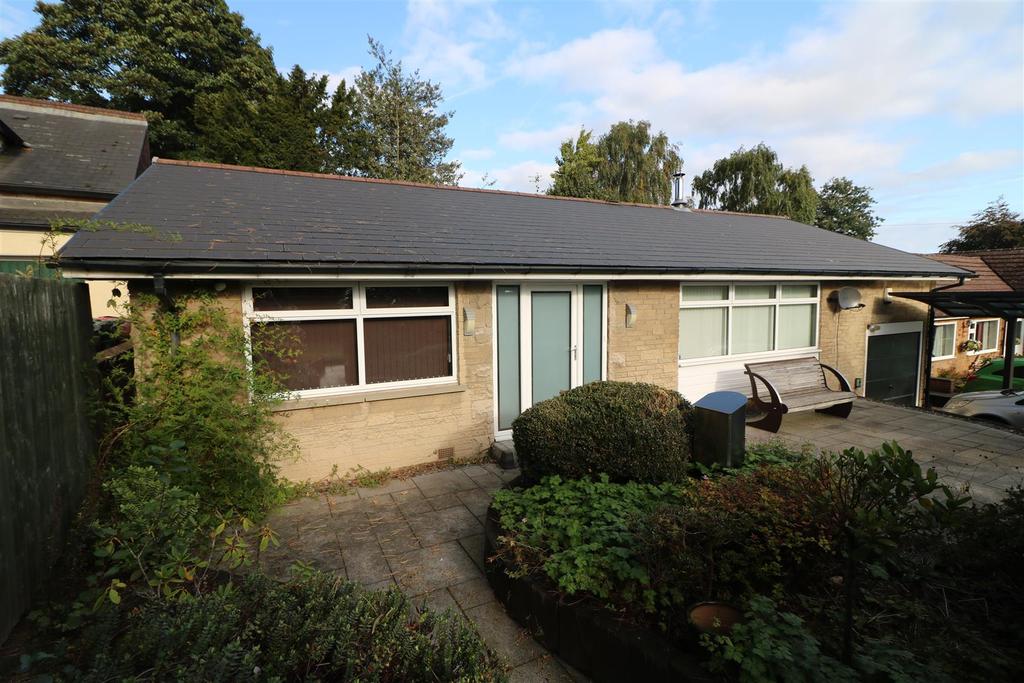 Whiston Grove, Rotherham 2 bed detached bungalow for sale £
