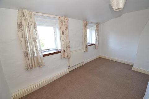 22 Holts Lane, Clayton, Bradford, BD14 6BL