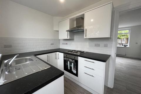 27 Cliffedale Crescent, Worsbrough, Barnsley, S70 4AR