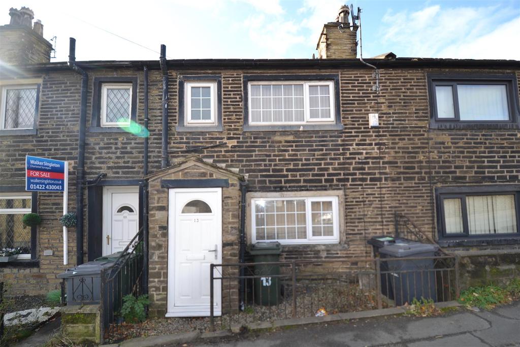 Albert Road, Queensbury, Bradford 2 bed terraced house for sale £115,000