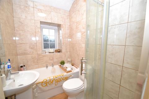 13 Albert Road, Queensbury, Bradford, BD13 1PA
