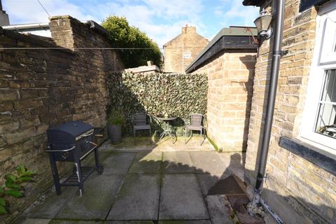 13 Albert Road, Queensbury, Bradford, BD13 1PA