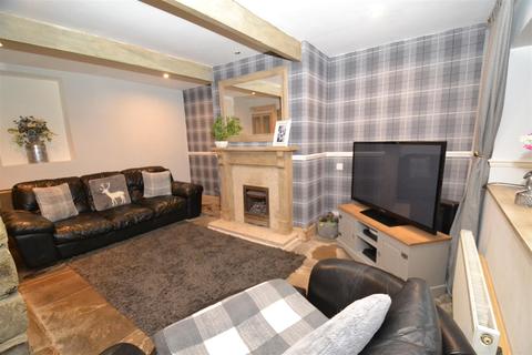 13 Albert Road, Queensbury, Bradford, BD13 1PA