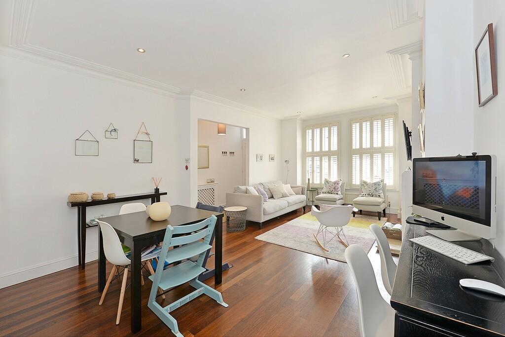 Horder Road, Munster Village, SW6 3 bed property £3,987 pcm (£920 pw)