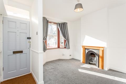 2 bedroom terraced house to rent, Worland Road, Stratford, E15