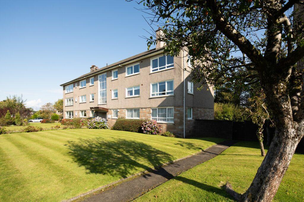 Fruin Court, Fruin Avenue, Newton Mearns 2 bed flat for sale £199,000