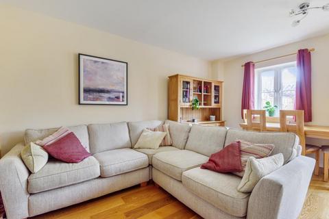 36 Ashcombe Crescent, Witney, OX28 6GL