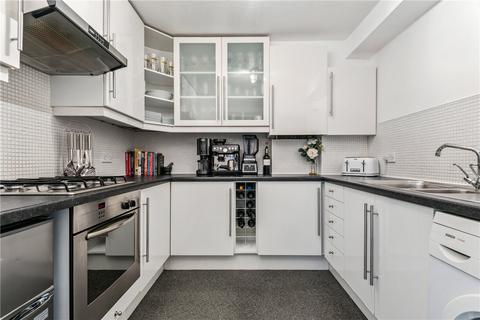 2 bedroom apartment to rent, Brodrick Road, London, SW17