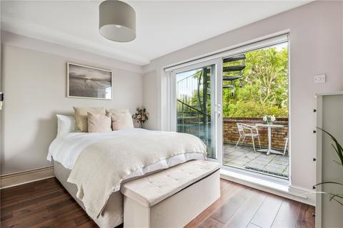 2 bedroom apartment to rent, Brodrick Road, London, SW17