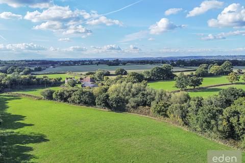4 bedroom farm house for sale - and Land with Permitted Barn Development, Staplehurst, TN12