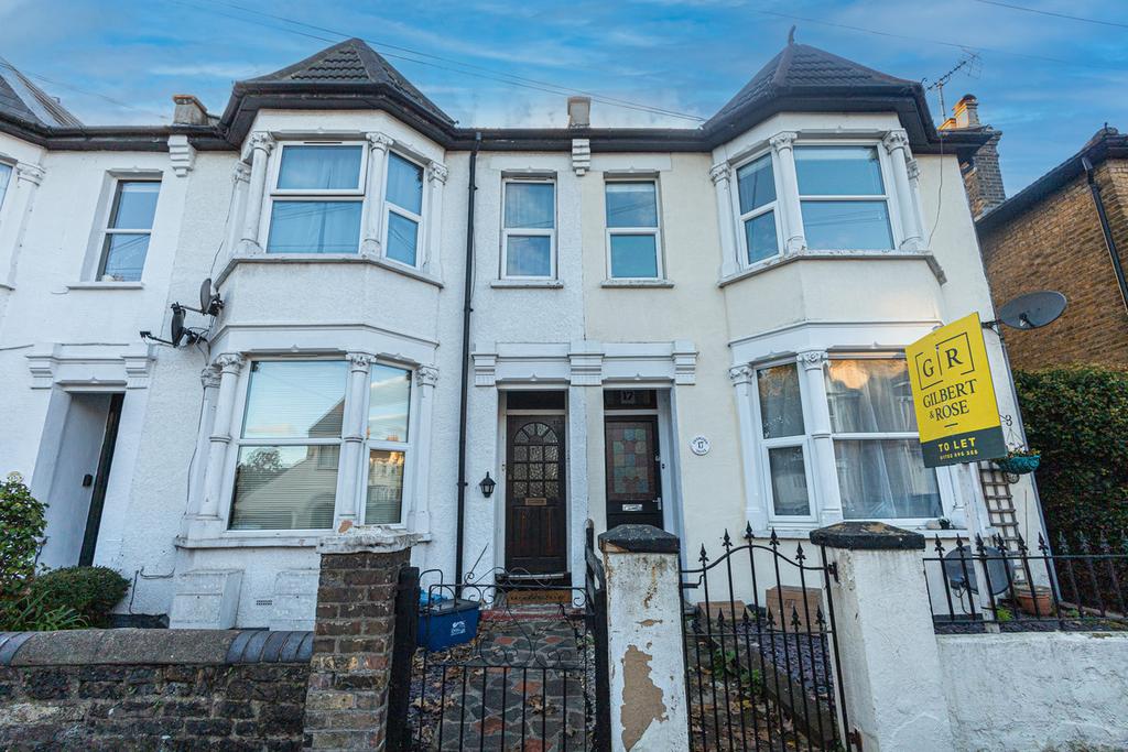 Cranleigh Drive, Leighonsea, SS9 2 bed apartment £1,050 pcm (£242 pw)