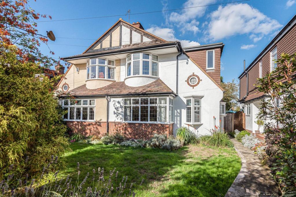 Ernest Grove, Beckenham 3 bed semidetached house £695,000