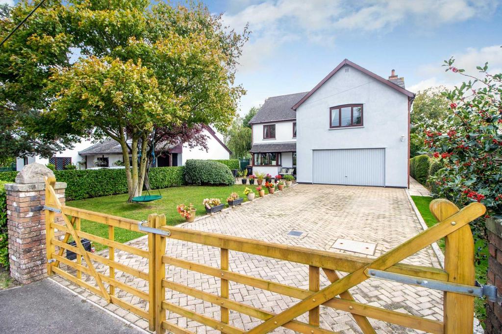 Redwick, Caldicot 4 bed detached house for sale £690,000