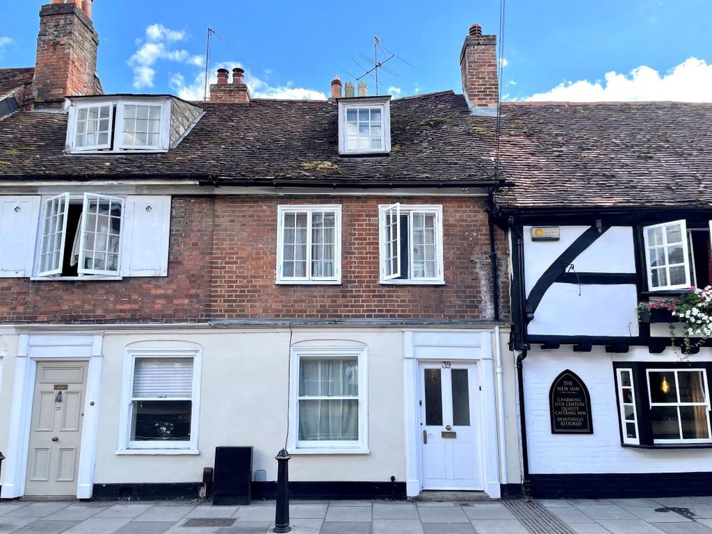 39 New Street, Salisbury, Wiltshire... 3 bed terraced house £260,000
