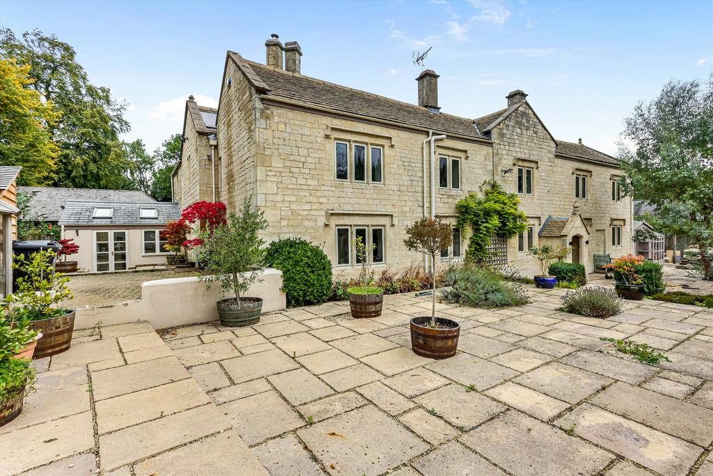 Cranham, Gloucester, Gloucestershire... 5 bed detached house £1,795,000