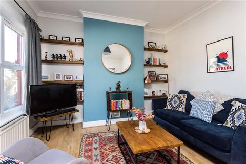 3 bedroom apartment for sale - Salisbury Road, Harringay, London, N4