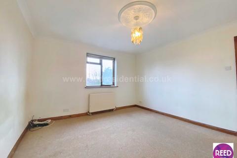 1 bedroom flat to rent, Fairfax Drive, Westcliff On Sea, Essex.