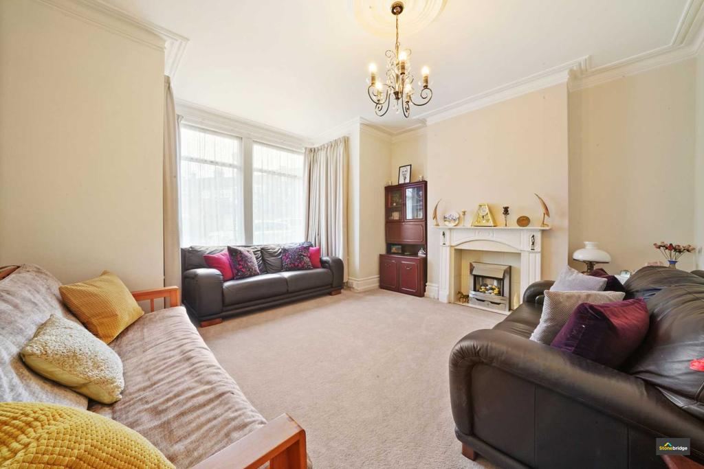 Wanstead Park Road, Ilford, IG1 4 bed terraced house £675,000