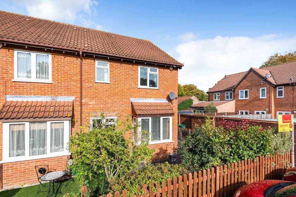SunburyOnThames, Surrey, TW16 1 bed semidetached house for sale £