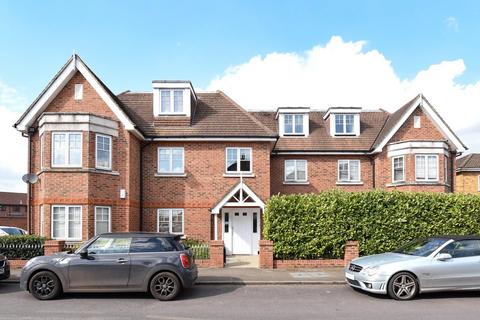 undefined, High Road, Byfleet, KT14