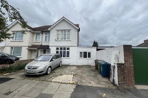 2 Wood End Avenue, Harrow, HA2 8NX