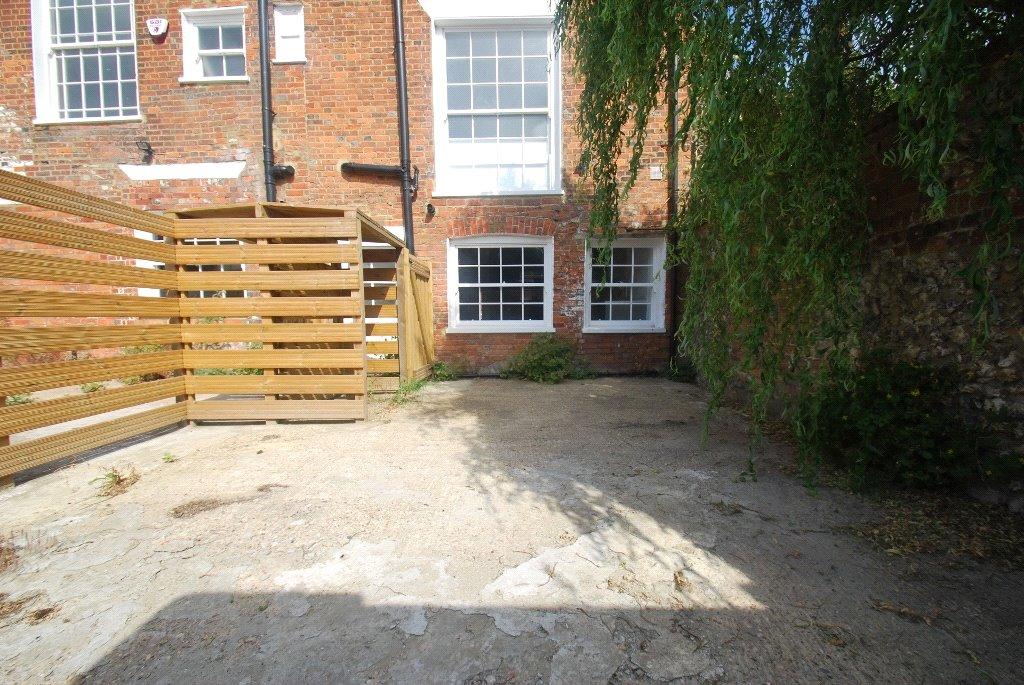Courtyard Garden