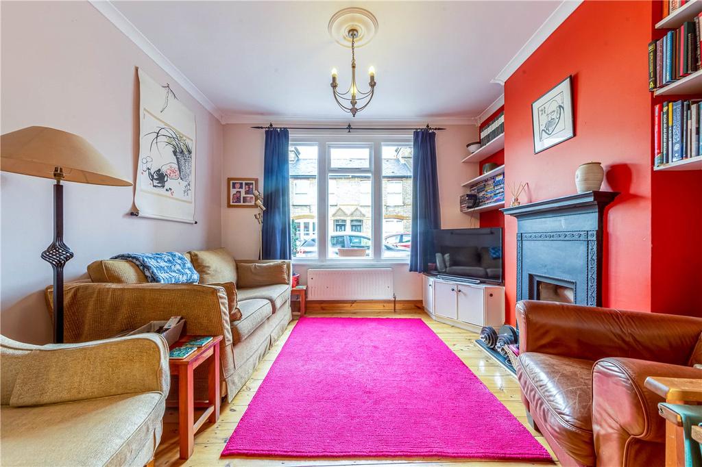 Lower Paxton Road, St. Albans 3 bed end of terrace house £600,000