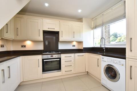 2 bedroom apartment for sale, River Park Gardens Bromley BR2