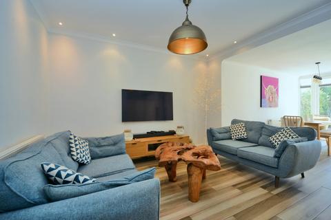 71 Stoughton Avenue, Sutton, SM3 8PH
