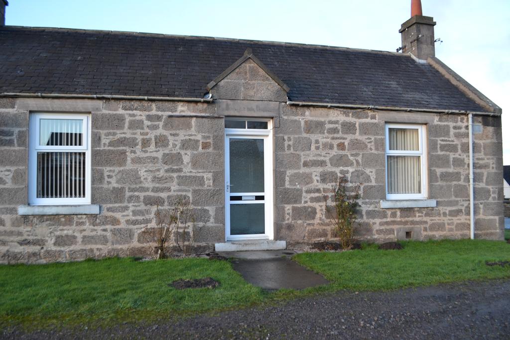 Glenlossie Farm Cottages, Birnie, Elgin 2 bed cottage £500 pcm (£115 pw)