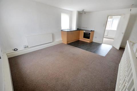 2 bedroom flat to rent, Deacon Road, Widnes, WA8 6ED