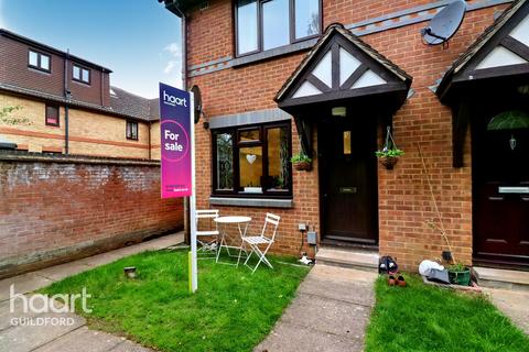 1 bedroom flat for sale, Lawrence Close, Guildford