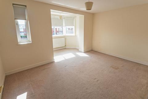 2 bedroom apartment to rent, Crow Wood Lane, Widnes