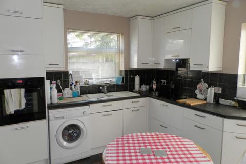 101 Cranham Gardens, Upminster, RM14 1JN