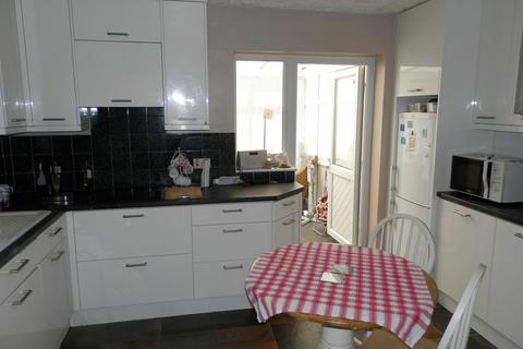 101 Cranham Gardens, Upminster, RM14 1JN